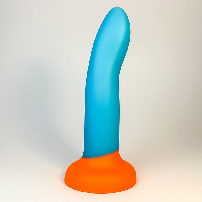 RETRO Firm Silicone Suction Cup Dildo 7 Inch